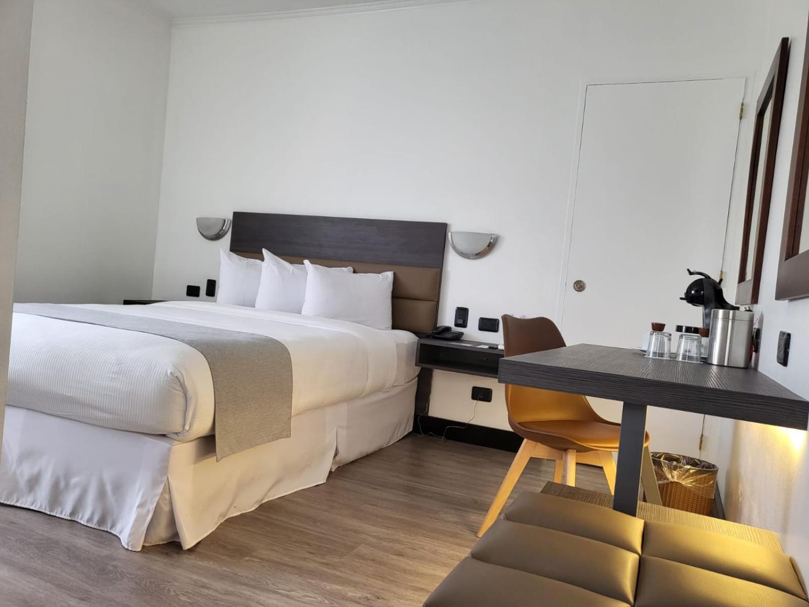 Parque Del Lago Boutique Hotel サンホセ エクステリア 写真